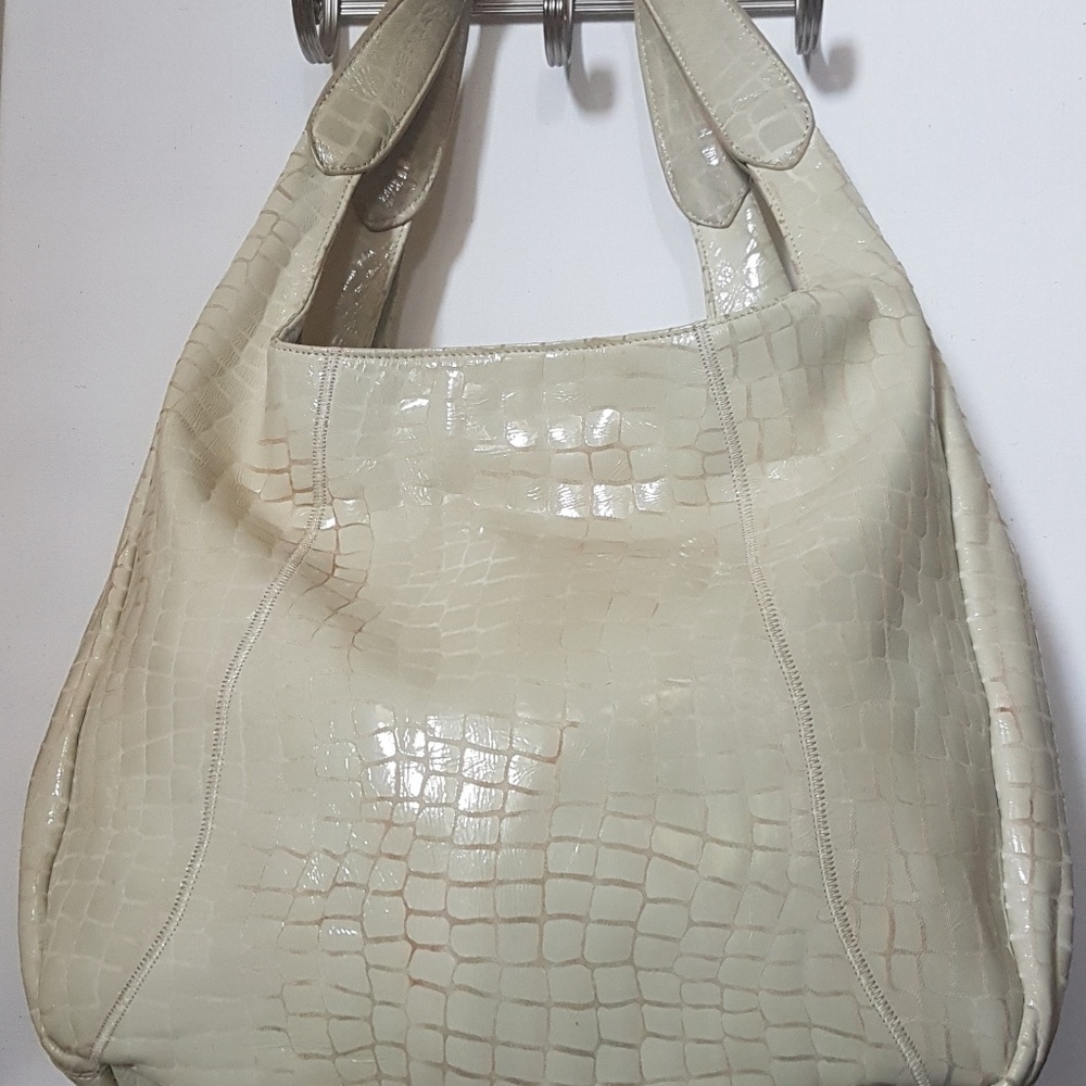 Handbag - Picture 2 of 8